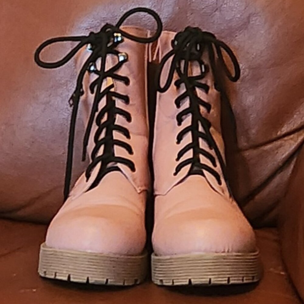CINAK WOMEN  PINK BOOTS WITH ZIPPER SIDE POCKET